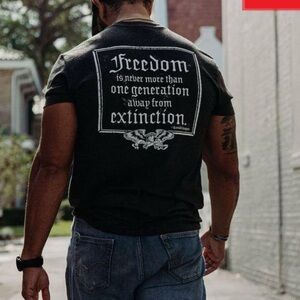 Grunt style freedom T-shirt NWT S